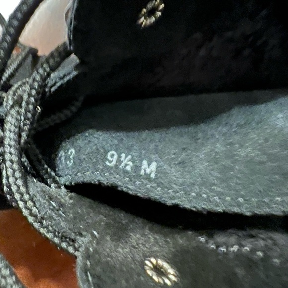 La Canadienne Lucky Suede Boot - Picture 4 of 4